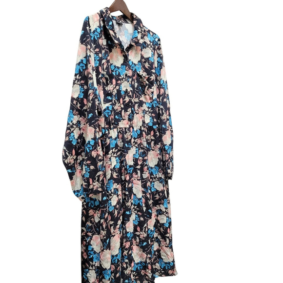 Torrid Women's Midi Floral Flare Long-Sleeves Dress Size 4 Excellent Condition - Picture 4 of 11